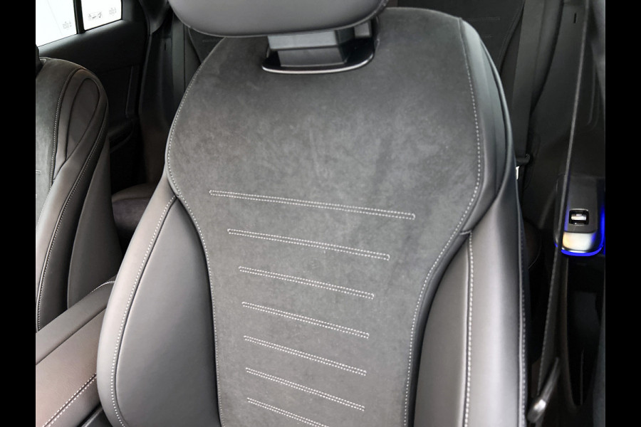 Mercedes-Benz GLC 300e 4MATIC Business Solution AMG | Advanced plus | Nightpakket | Parkeerpakket met achteruitcamera | Trekhaak | Middenconsole metaalstructuur | 19” vijfspaaks lichtmetalen AMG-velgen | URBAN GUARD Plus | Warmtewerend, donkergetint glas |