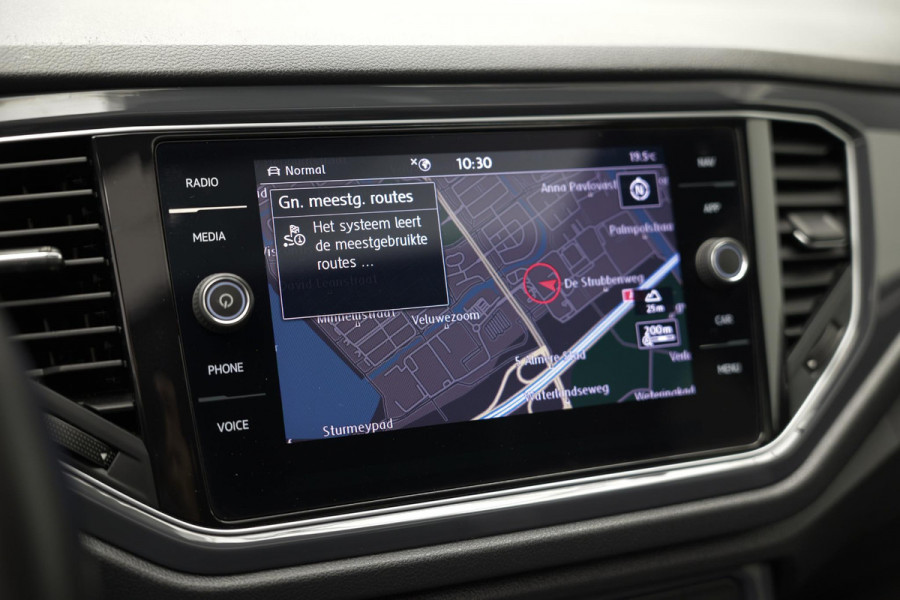 Volkswagen T-Roc 1.5 TSI Sport Business R |Pano|Beats|Carplay|