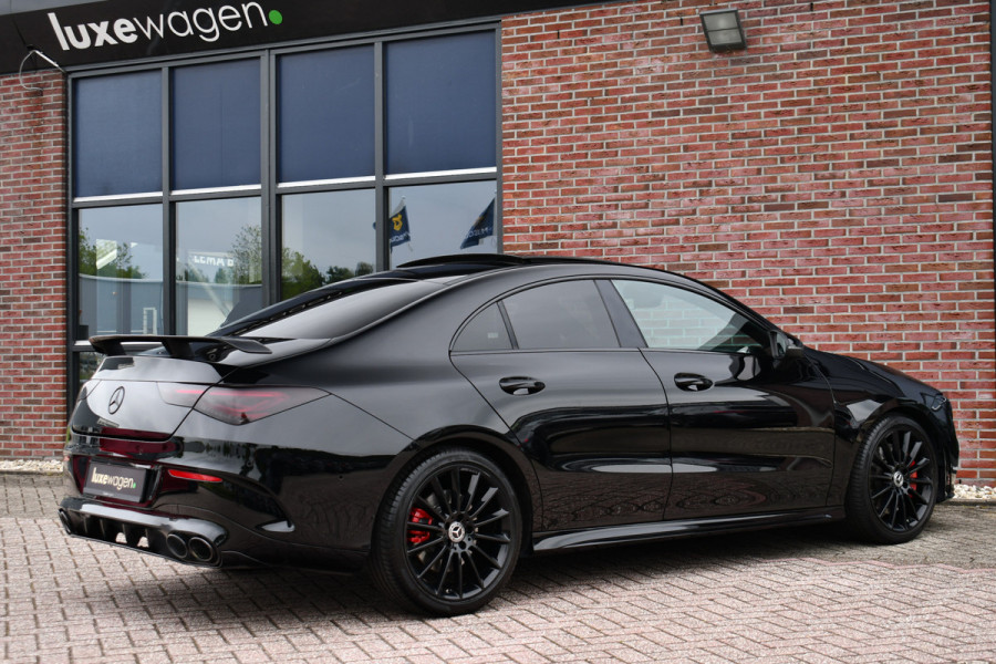Mercedes-Benz CLA-Klasse 220 AMG 45 Look Pano Night 19inch Sportuilaat