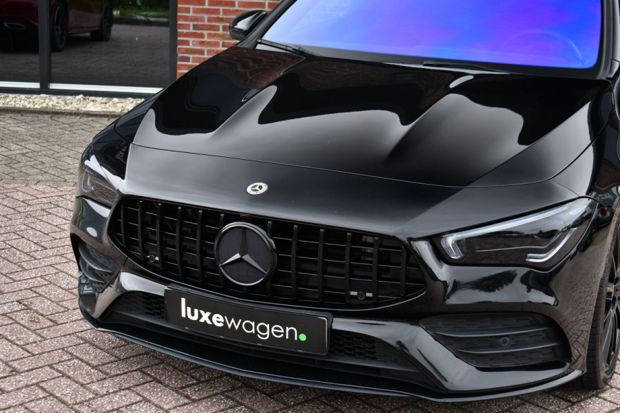 Mercedes-Benz CLA-Klasse 220 AMG 45 Look Pano Night 19inch Sportuilaat