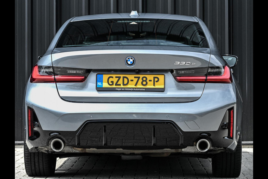 BMW 3-serie 330e | M-Sport | Facelift | Shadowline | Led Koplampen | Camera | NL auto | Stoelverwarming