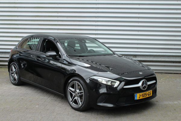Mercedes-Benz A-Klasse 180 136pk Business Solution AUTOMAAT Widescreen 18"AMG LMV