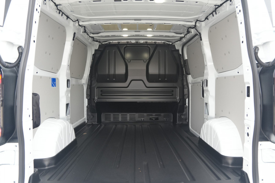 Ford E-Transit Custom 320 L1H1 Limited 71 kWh 218pk - Keyless - Stoelverwarming - Camera - Carplay - Rijklaar