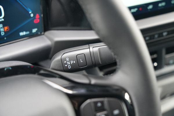 Ford E-Transit Custom 320 L1H1 Limited 71 kWh 218pk - Keyless - Stoelverwarming - Camera - Carplay - Rijklaar