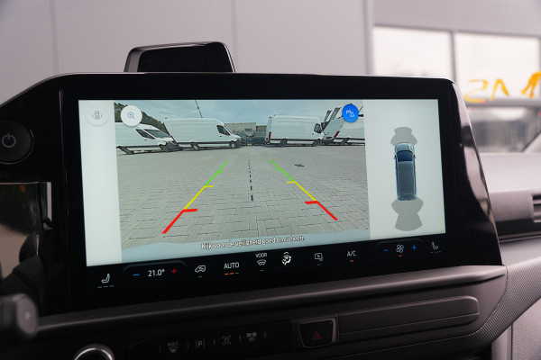 Ford E-Transit Custom 320 L1H1 Limited 71 kWh 218pk - Stoel + Stoel - Keyless - Stoelverwarming - Camera - Carplay - Rijklaar