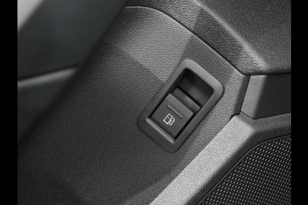 Audi A3 Sportback 40 TFSI e PHEV 204pk Advanced S Tronic Panorama dak Climate control Adaptieve cruise control LED Parkeersensoren Keyless Navigatie Verwarmde voorstoelen Apple Carplay/ Android Auto