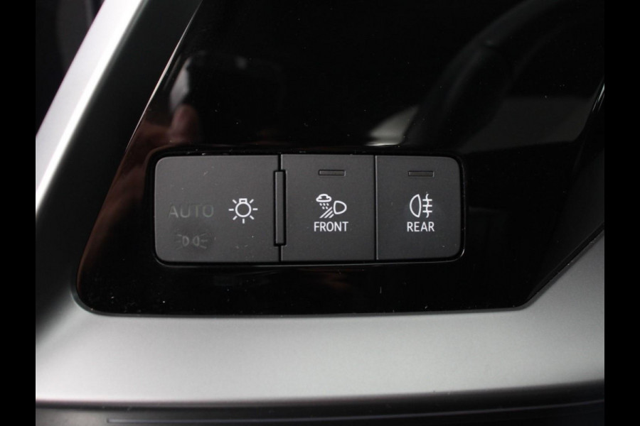 Audi A3 Sportback 40 TFSI e PHEV 204pk Advanced S Tronic Panorama dak Climate control Adaptieve cruise control LED Parkeersensoren Keyless Navigatie Verwarmde voorstoelen Apple Carplay/ Android Auto