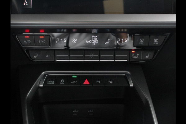 Audi A3 Sportback 40 TFSI e PHEV 204pk Advanced S Tronic Panorama dak Climate control Adaptieve cruise control LED Parkeersensoren Keyless Navigatie Verwarmde voorstoelen Apple Carplay/ Android Auto