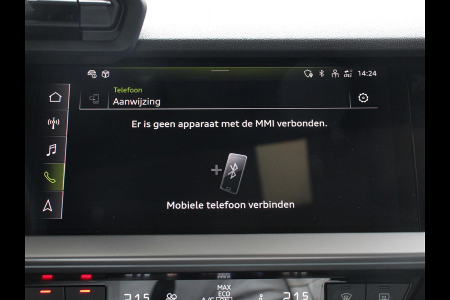Audi A3 Sportback 40 TFSI e PHEV 204pk Advanced S Tronic Panorama dak Climate control Adaptieve cruise control LED Parkeersensoren Keyless Navigatie Verwarmde voorstoelen Apple Carplay/ Android Auto