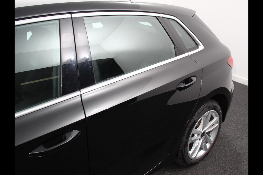 Audi A3 Sportback 40 TFSI e PHEV 204pk Advanced S Tronic Panorama dak Climate control Adaptieve cruise control LED Parkeersensoren Keyless Navigatie Verwarmde voorstoelen Apple Carplay/ Android Auto