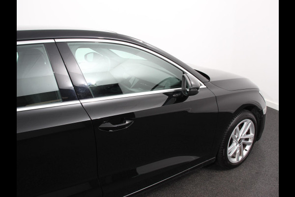 Audi A3 Sportback 40 TFSI e PHEV 204pk Advanced S Tronic Panorama dak Climate control Adaptieve cruise control LED Parkeersensoren Keyless Navigatie Verwarmde voorstoelen Apple Carplay/ Android Auto