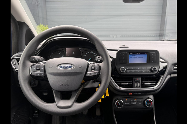 Ford Fiesta 1.1 Trend Airco,Cruise,Lm velgen,Pdc,N.A.P,Apk tot 02-2027