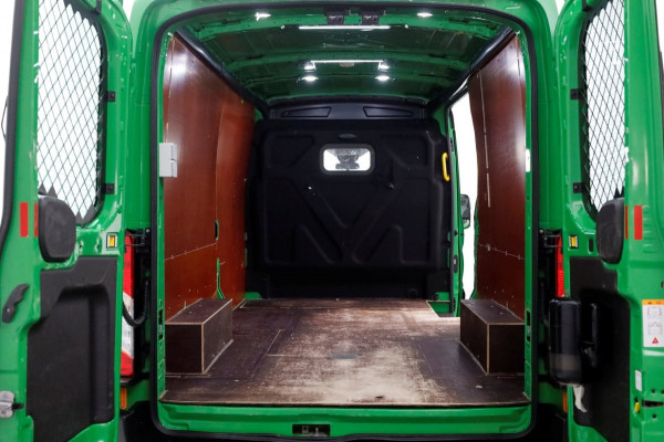 Ford Transit 350 2.0 TDCI 130pk E6 RWD L3H2 Airco/Camera/Trekhaak 2750kg 03-2020