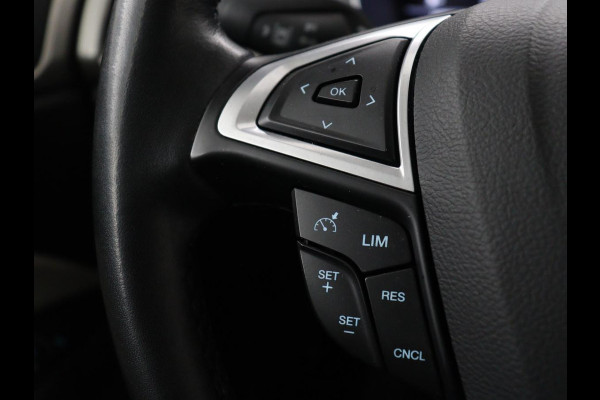 Ford Mondeo 2.0 IVCT HEV Vignale | Navigatie | Stoelverwarming | Cruise Control | Carplay | Climate control | Leer | Automaat
