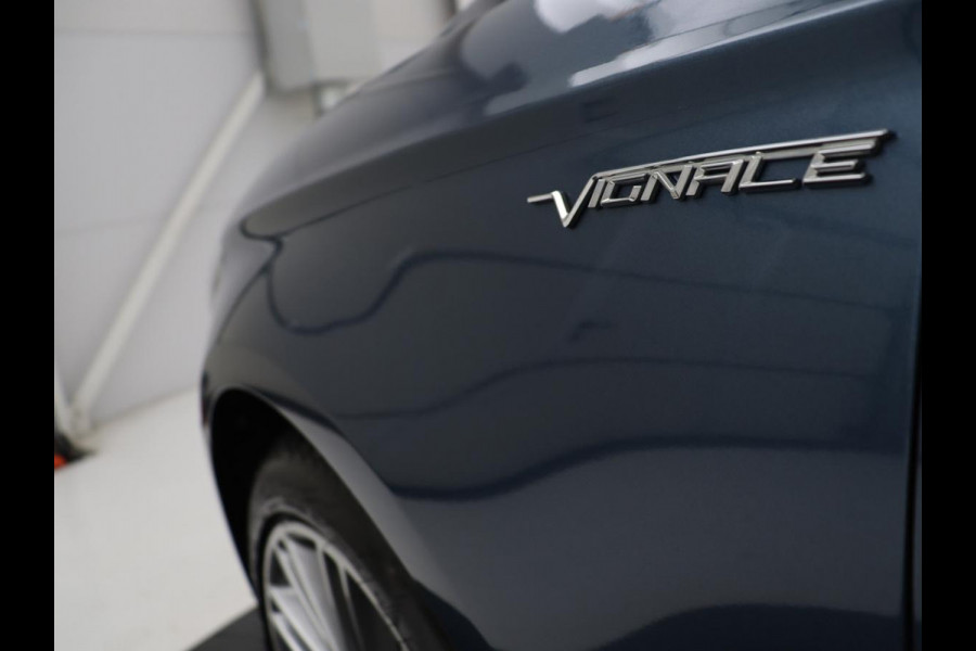 Ford Mondeo 2.0 IVCT HEV Vignale | Navigatie | Stoelverwarming | Cruise Control | Carplay | Climate control | Leer | Automaat