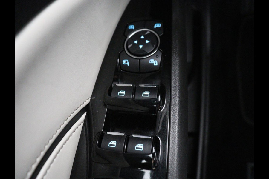 Ford Mondeo 2.0 IVCT HEV Vignale | Navigatie | Stoelverwarming | Cruise Control | Carplay | Climate control | Leer | Automaat