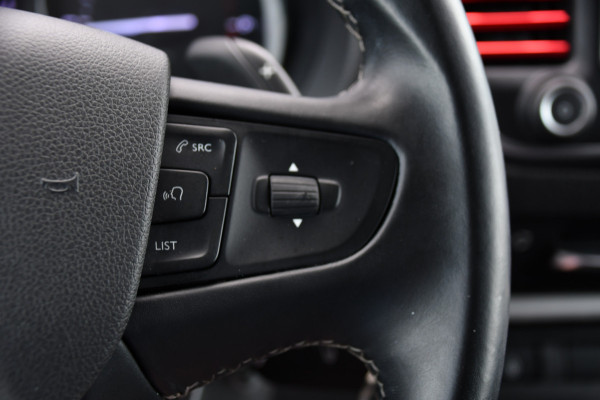 Fiat Scudo 2.0 MultiJet L3H1 PB Edition Camera, Cruise, Carplay, LED, Automaat, 177pk, Multimedia, Trekhaak, Sensoren, Uniek!