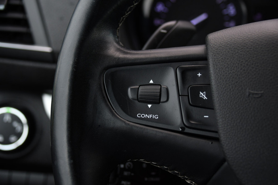 Fiat Scudo 2.0 MultiJet L3H1 PB Edition Camera, Cruise, Carplay, LED, Automaat, 177pk, Multimedia, Trekhaak, Sensoren, Uniek!