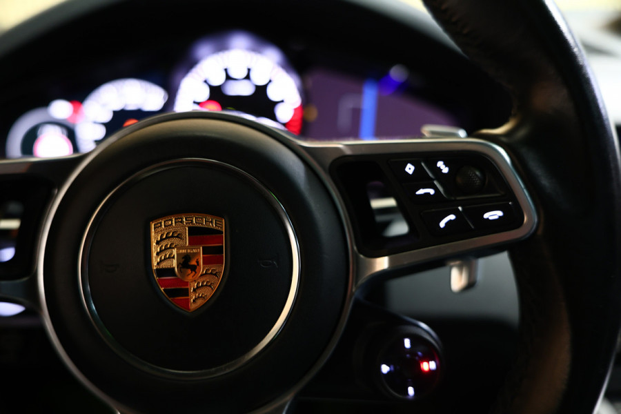 Porsche Cayenne Coupé 3.0 E-Hybrid KRIJT NAVI CAMERA TREKHAAK CARPLAY "20