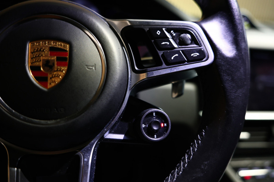 Porsche Cayenne Coupé 3.0 E-Hybrid KRIJT NAVI CAMERA TREKHAAK CARPLAY "20