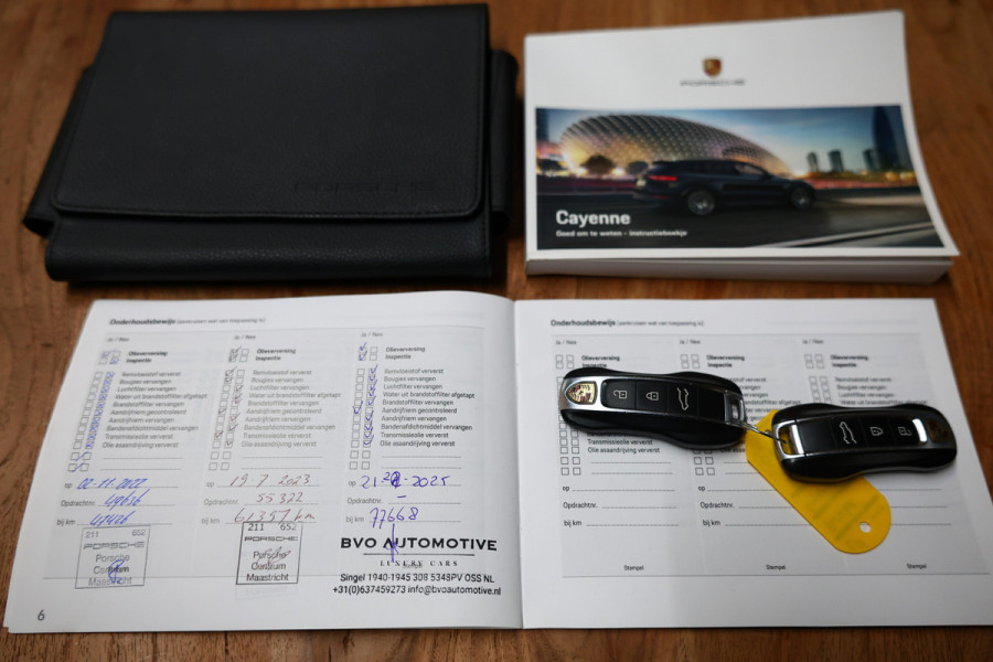 Porsche Cayenne Coupé 3.0 E-Hybrid KRIJT NAVI CAMERA TREKHAAK CARPLAY "20