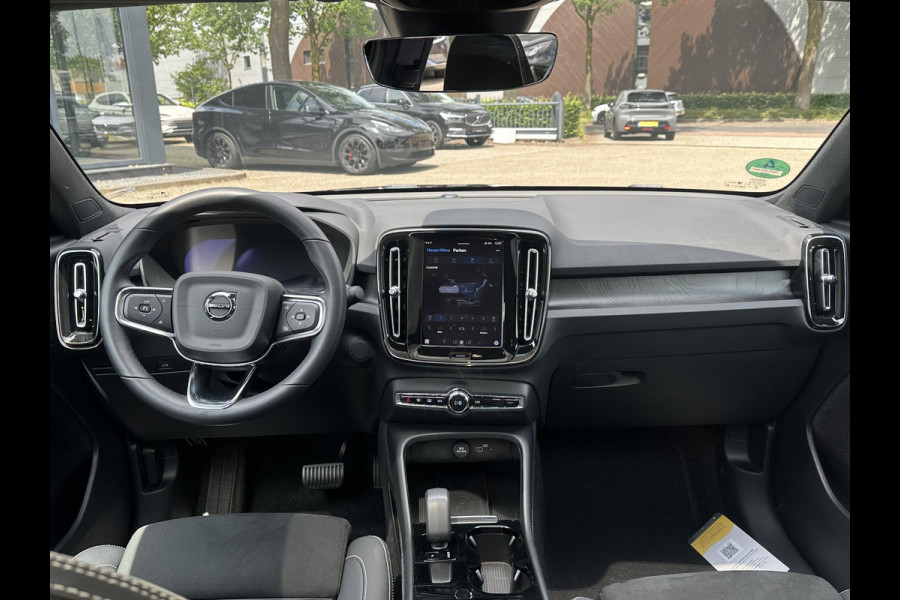 Volvo C40 Recharge Core 69 kWh SOH 91% | CLIMATE PACK | 3 FASE | ACHTERUIT RIJ CAMERA | ELEK. ACHTERKLEP | CRUISE CONTROL | PANO | 12 MND BOVAG GARANTIE | KEYLESS | DODE HOEK |