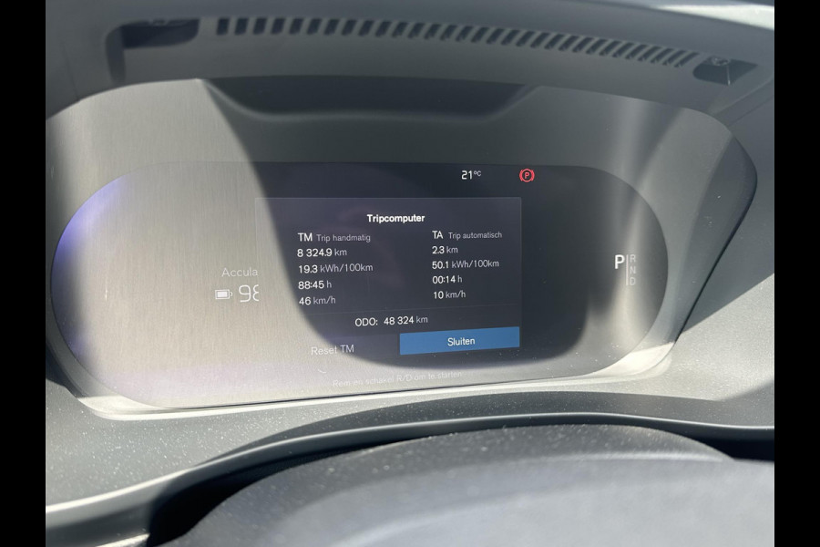 Volvo C40 Recharge Core 69 kWh SOH 91% | CLIMATE PACK | 3 FASE | ACHTERUIT RIJ CAMERA | ELEK. ACHTERKLEP | CRUISE CONTROL | PANO | 12 MND BOVAG GARANTIE | KEYLESS | DODE HOEK |