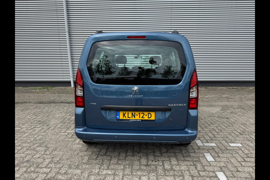 Peugeot Partner Tepee 1.2 PureTech Allure,Parkeersensoren,cruisecontrol,trekhaak,Navigatie/bluetooth,