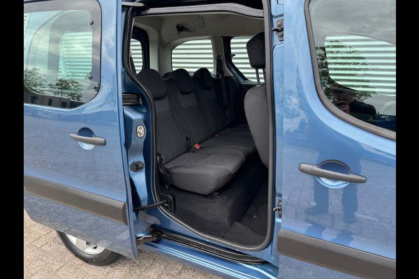 Peugeot Partner Tepee 1.2 PureTech Allure,Parkeersensoren,cruisecontrol,trekhaak,Navigatie/bluetooth,
