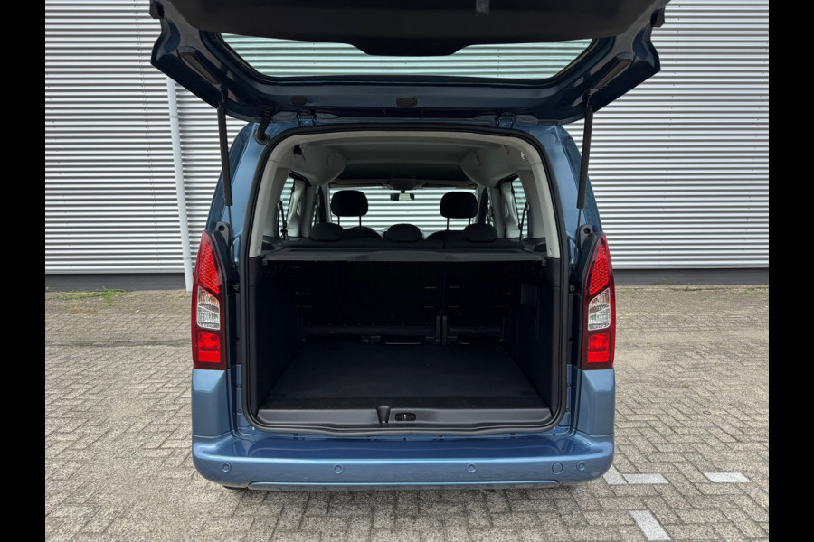 Peugeot Partner Tepee 1.2 PureTech Allure,Parkeersensoren,cruisecontrol,trekhaak,Navigatie/bluetooth,