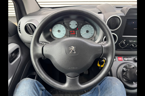 Peugeot Partner Tepee 1.2 PureTech Allure,Parkeersensoren,cruisecontrol,trekhaak,Navigatie/bluetooth,