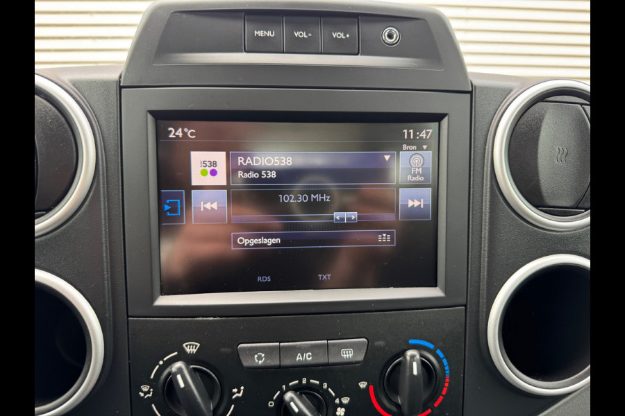 Peugeot Partner Tepee 1.2 PureTech Allure,Parkeersensoren,cruisecontrol,trekhaak,Navigatie/bluetooth,
