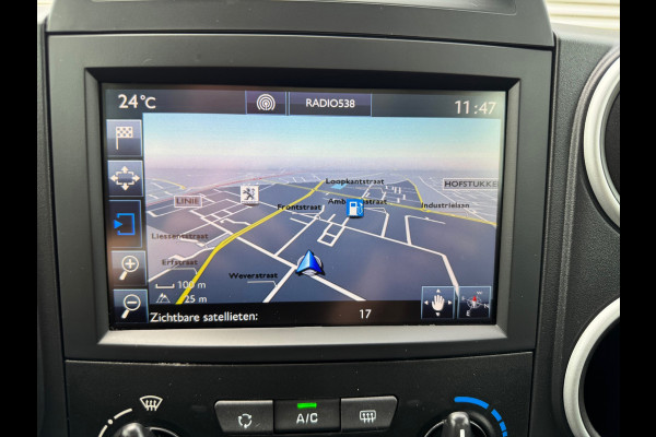 Peugeot Partner Tepee 1.2 PureTech Allure,Parkeersensoren,cruisecontrol,trekhaak,Navigatie/bluetooth,