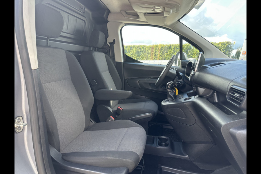 Opel Combo 1.5D 102 PK / L1H1 / TREKHAAK / CRUISE / NAVI / AIRCO / APPLE CARPLAY / ANDROID AUTO