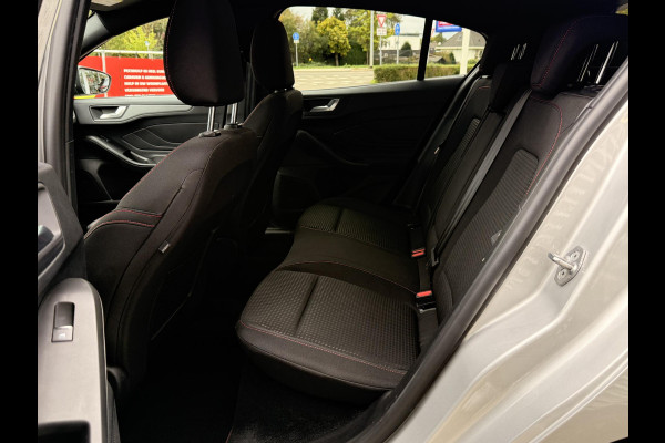 Ford Focus 1.0 EcoBoost Hybrid ST Line Style WINTER PACKAGE | CAMERA | TREKHAAK AFNEEMBAAR | NL AUTO |