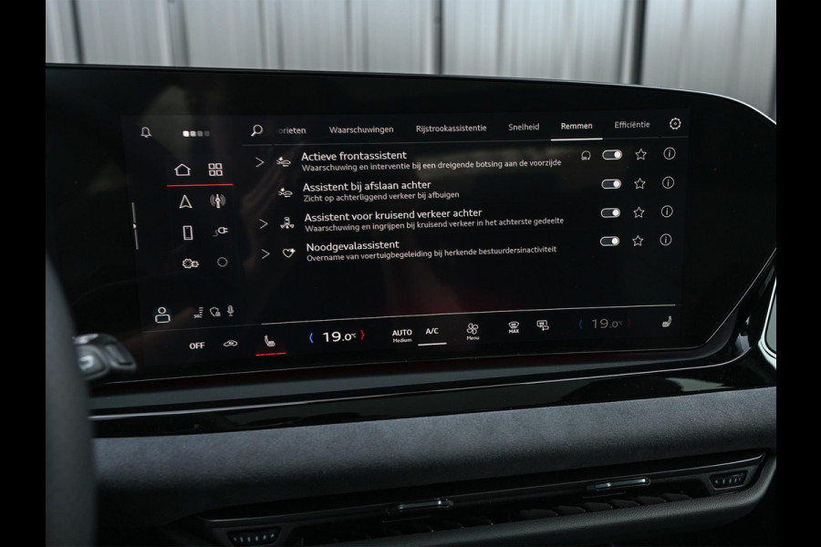 Audi A5 Avant 2.0 e-hybrid quattro S edition Competition | Nimbus grey | 367pk | S-Seats | Panoramadak | B&O Sound | Head-Up | 360 Camera | Adaptive Cruise | Trekhaak | Passagiers display |
