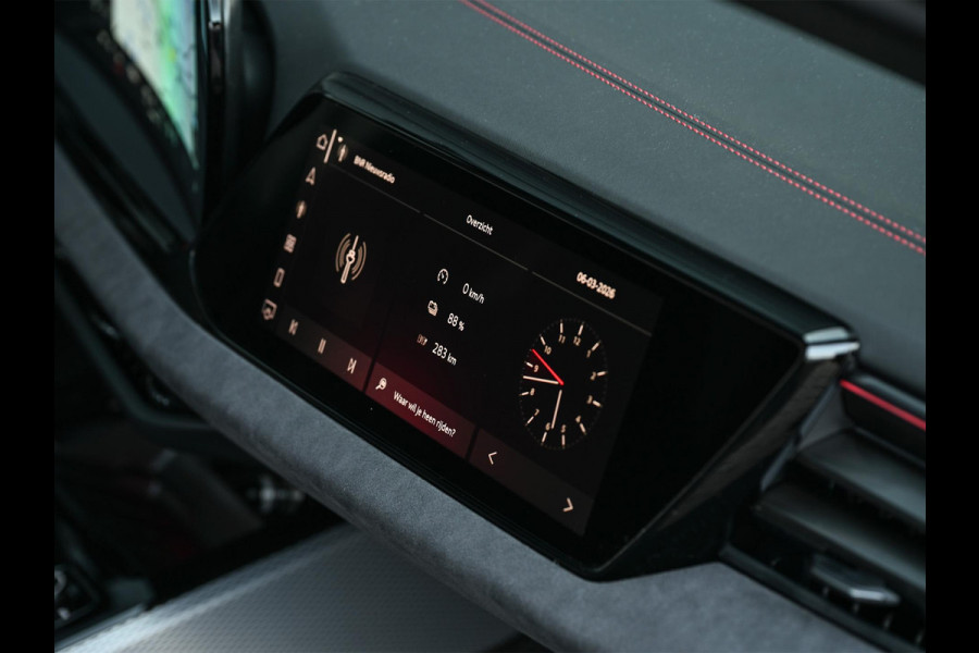Audi A5 Avant 2.0 e-hybrid quattro S edition Competition | Nimbus grey | 367pk | S-Seats | Panoramadak | B&O Sound | Head-Up | 360 Camera | Adaptive Cruise | Trekhaak | Passagiers display |