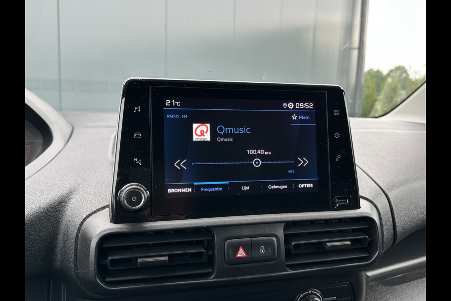 Peugeot Partner 1.5 BlueHDI 102 PK / L2H1 / TREKHAAK / 3 ZITS / CRUISE / AIRCO / APPLE CARPLAY / ANDROID AUTO
