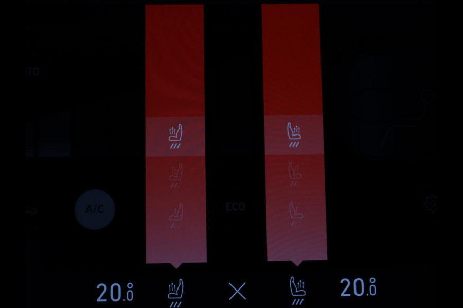 Lynk & Co 01 1.5 SOH 90.1 | Panoramadak | Trekhaak | Infinity by harman | Adaptive cruise | Full LED | Carplay | Camera | Sfeerverlichting | Dodehoek detectie |