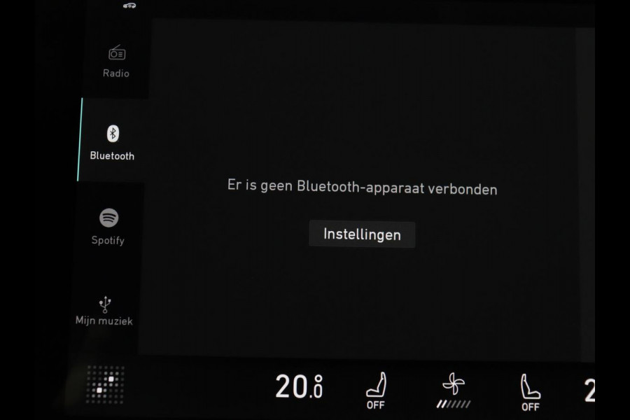Lynk & Co 01 1.5 SOH 90.1 | Panoramadak | Trekhaak | Infinity by harman | Adaptive cruise | Full LED | Carplay | Camera | Sfeerverlichting | Dodehoek detectie |