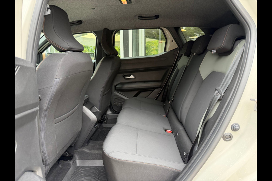 Dacia Duster 1.6 Hybrid 140 Extreme CarPlay / Camera / P-sensoren V&A / LM 18''