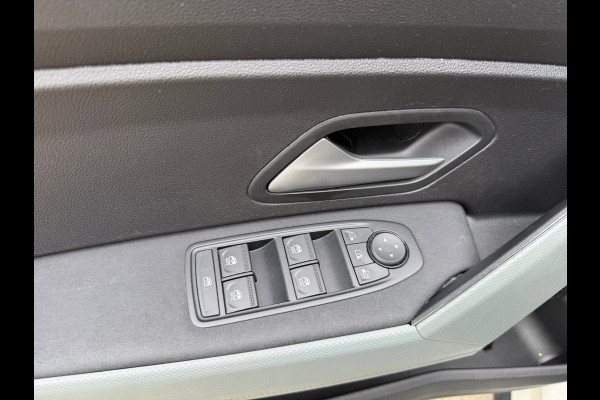 Dacia Duster 1.6 Hybrid 140 Extreme CarPlay / Camera / P-sensoren V&A / LM 18''