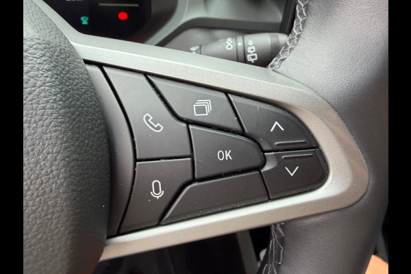 Dacia Duster 1.6 Hybrid 140 Extreme CarPlay / Camera / P-sensoren V&A / LM 18''