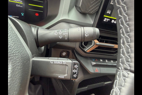 Dacia Duster 1.6 Hybrid 140 Extreme CarPlay / Camera / P-sensoren V&A / LM 18''