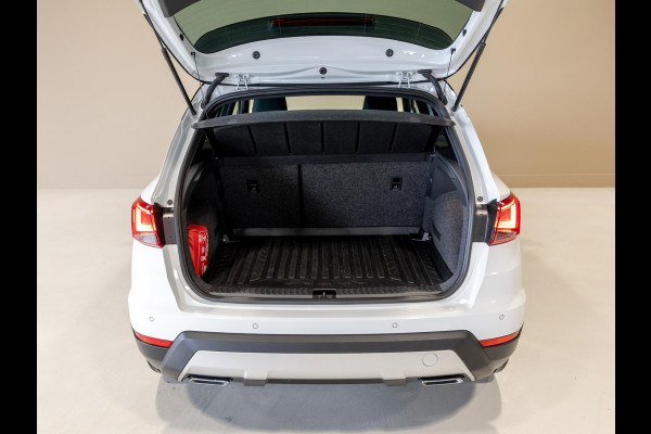 Seat Arona 1.5 TSI EVO FR / 150pk / Beats audio / Adaptieve cruise control / Stoelverwarming / Apple carplay / Virtuele cockpit /
