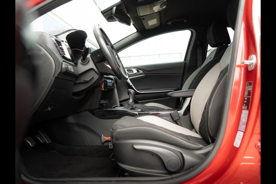 Kia ProCeed 1.0 T-GDI GT-Line Sportstoelen | Camera | Carplay | Keyless | Navigatie |