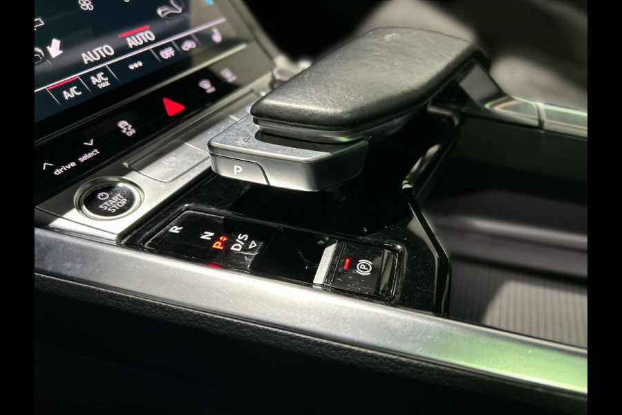 Audi e-tron Sportback 55 quattro Business edition Plus 95 kWh | Panoramadak | voorstoelen verwarmd | SOH 91,0 %