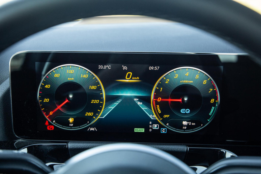 Mercedes-Benz B-Klasse 250 e Business Solution Luxury Limited CARPLAY / AMBILIGHT / STOELVERWARMING / CAMERA / DEALER ONDERHOUDEN