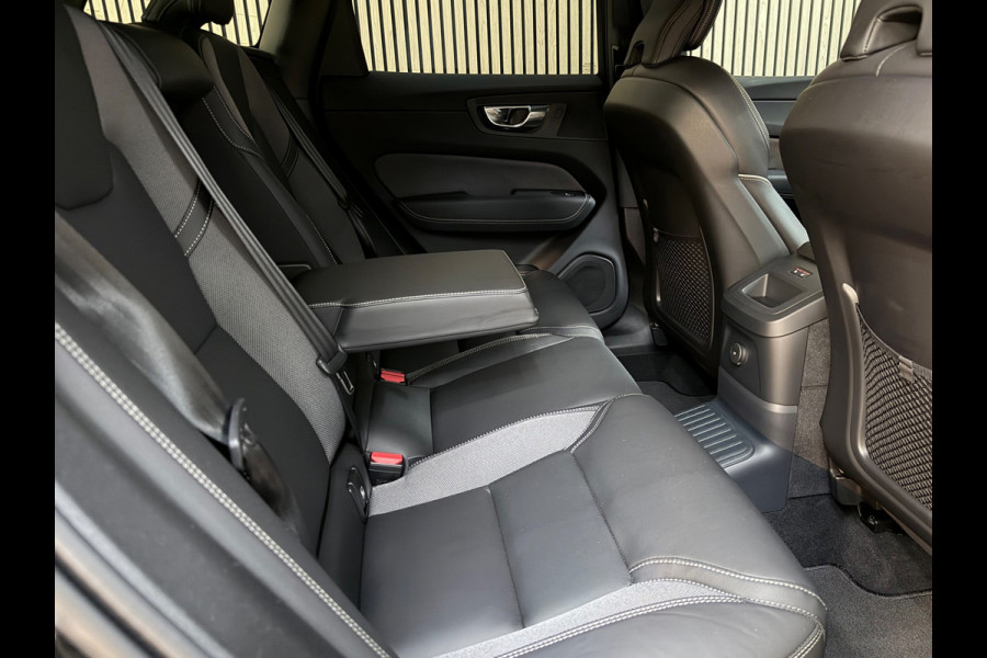 Volvo XC60 2.0 T8 Plug-in hybrid AWD Ultra Black Long Range