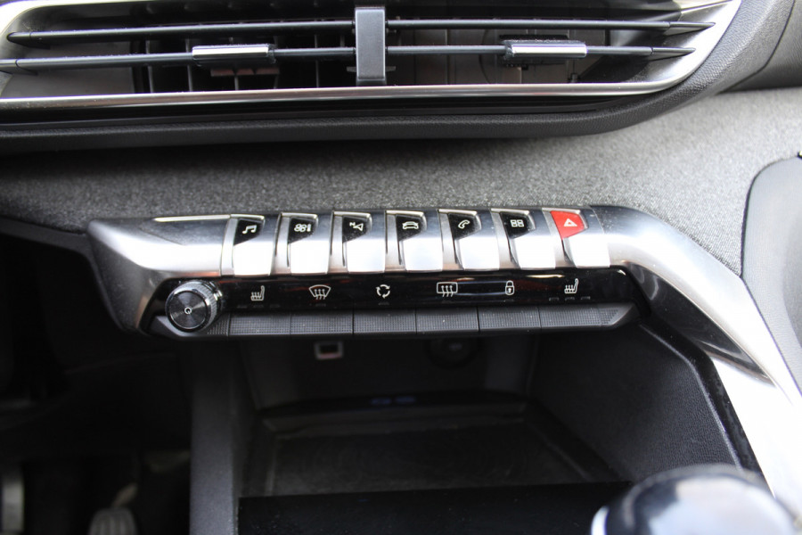 Peugeot 3008 1.2 PureTech Blue Lease Premium leder goed onderhouden distr rec afn trekhaak camera